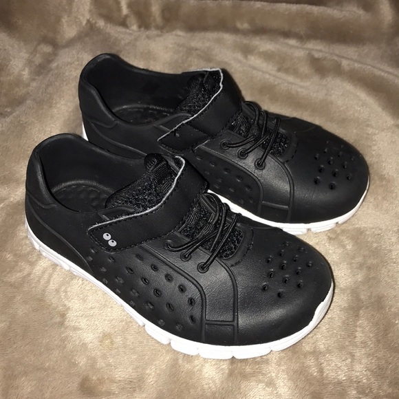 Stride Rite Other - Surprize Stride Rite boys Rubber Shoes